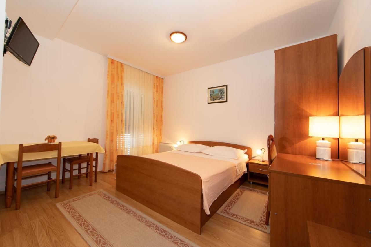 Apartmani Biser Tučepi Exterior foto