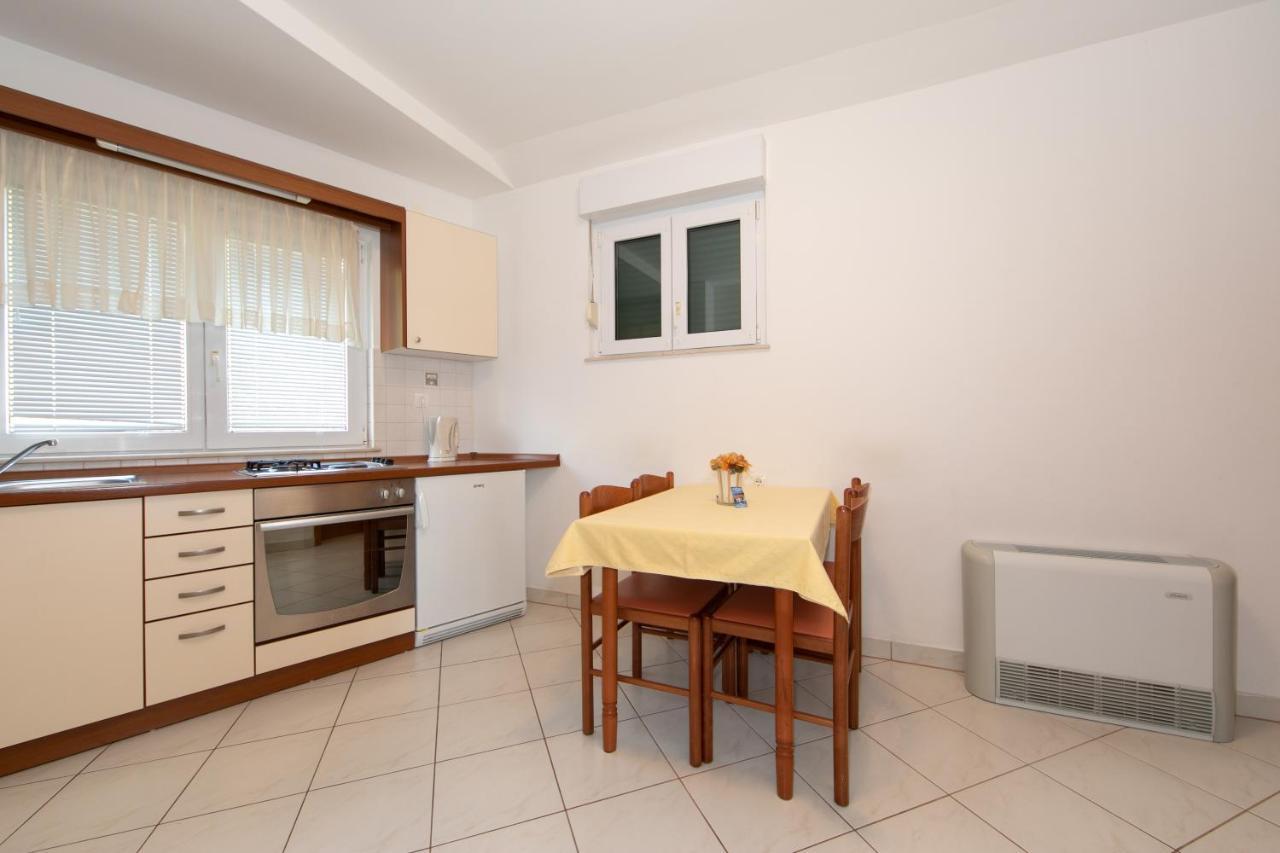 Apartmani Biser Tučepi Exterior foto