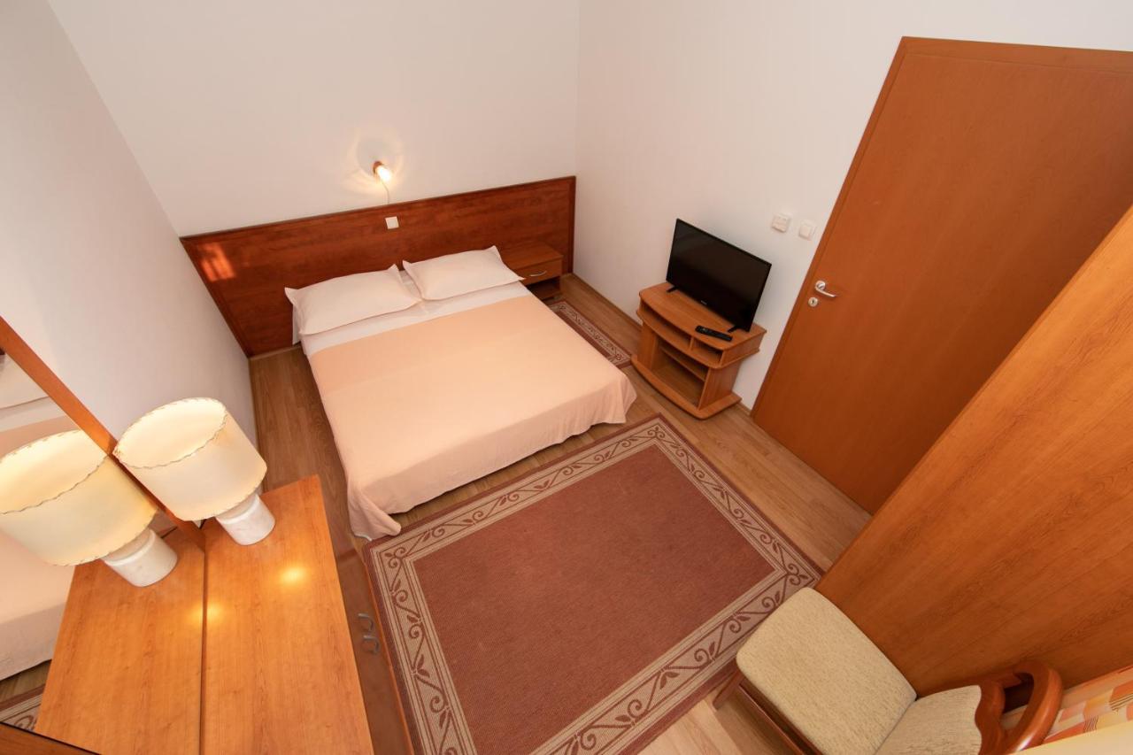 Apartmani Biser Tučepi Exterior foto